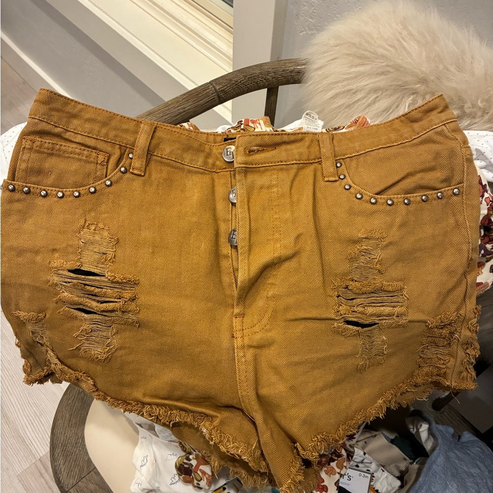 Stylish Tan Jean Shorts with Studded Details